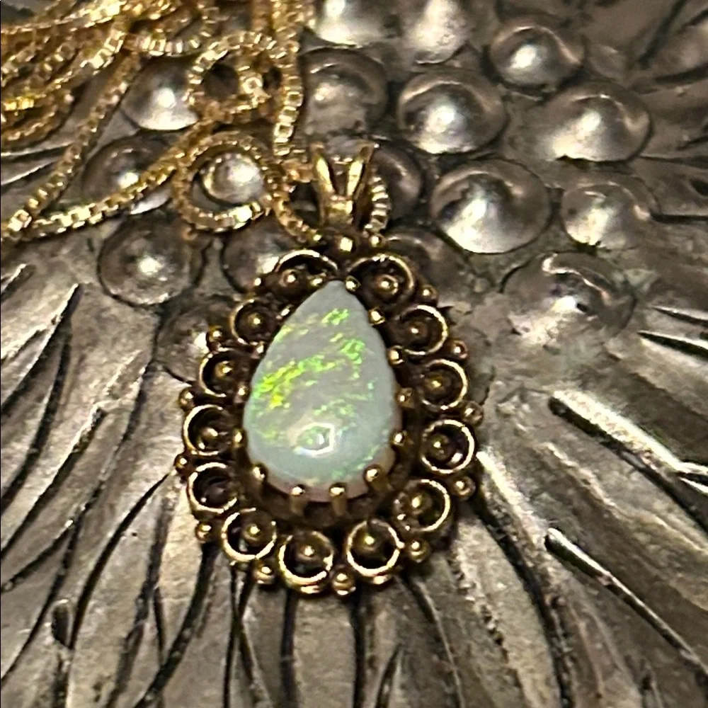 Vintage 14K Opal Pendant on a Gold Vermeil 925 Chain Necklace